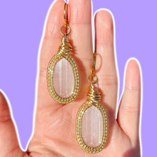 Load image into Gallery viewer, Selenite Earrings